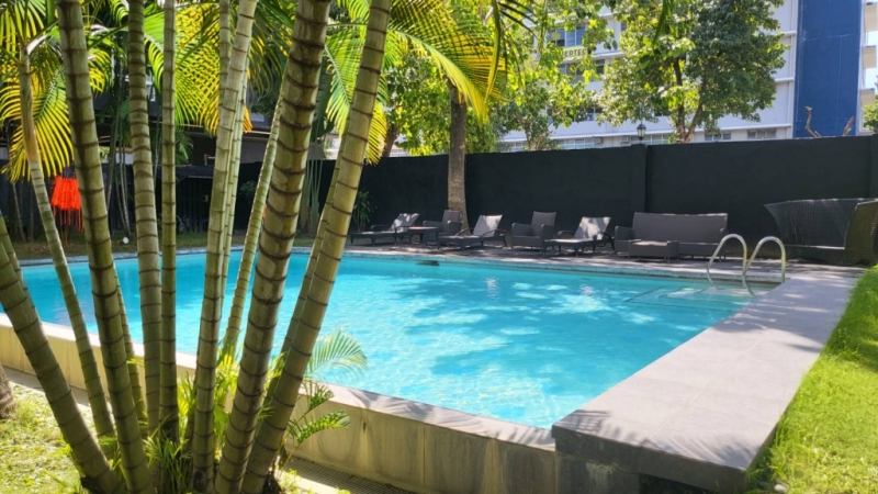 フィリピン留学 Cebu21 - CELLA Premium Campus-Swimming Pool-6